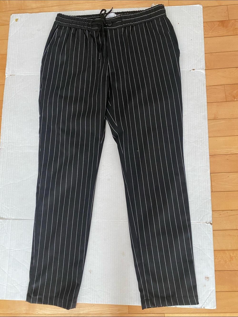 TOPMAN Black Pinstripe D/String Elastic waist joggers/Pants Sze W:32” W:32”